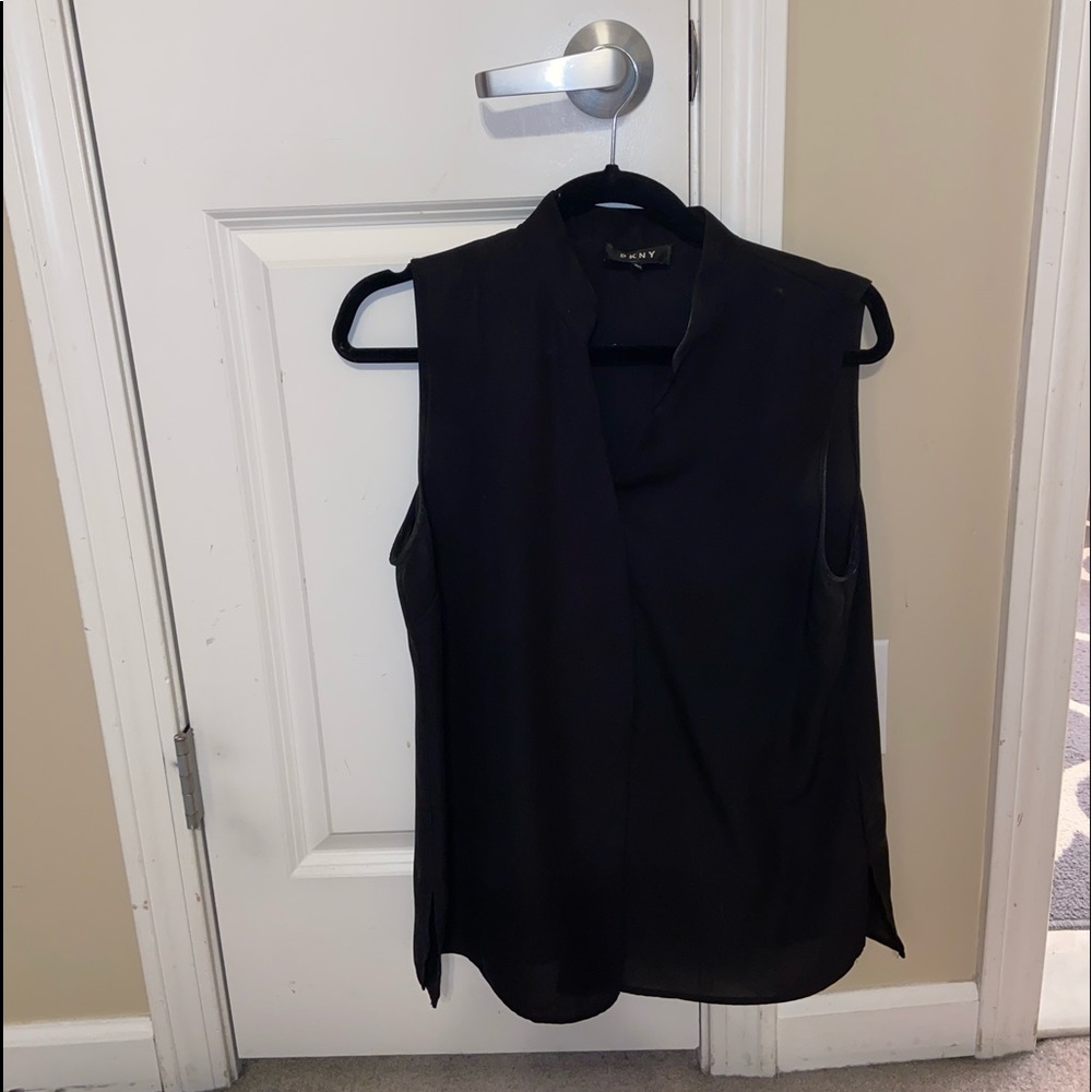 Black sleeveless blouse